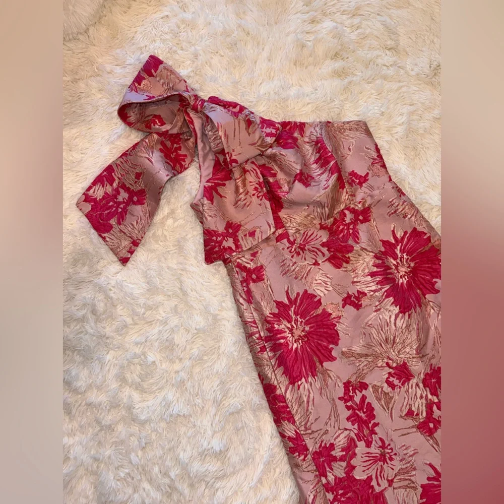 NEW ALFRED SUNG One-Shoulder Bow Pink Metallic Floral Jacquard Trumpet Gown 12 - Picture 4 of 7